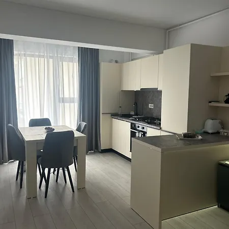 Astoria 509 公寓 *